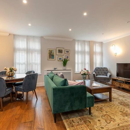 Joivy Beautiful 2 Bed Apt In The Heart Of Mayfair, Close To Tube Appartement Londen Buitenkant foto