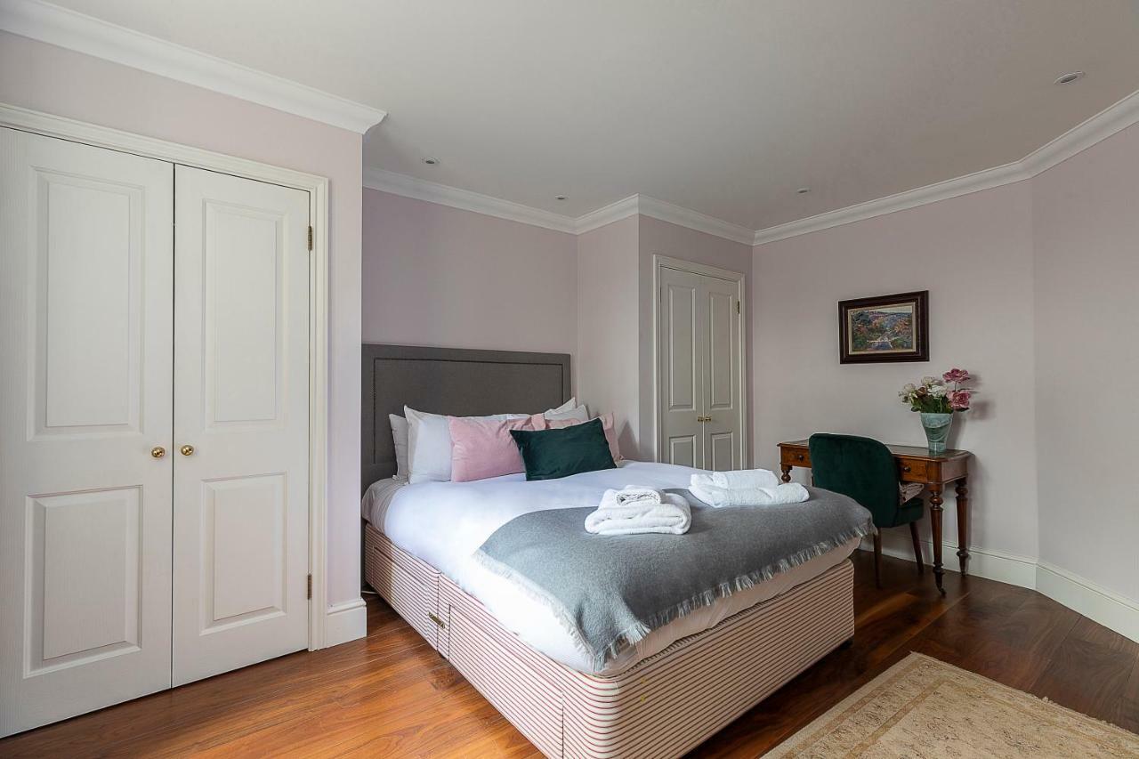 Joivy Beautiful 2 Bed Apt In The Heart Of Mayfair, Close To Tube Appartement Londen Buitenkant foto