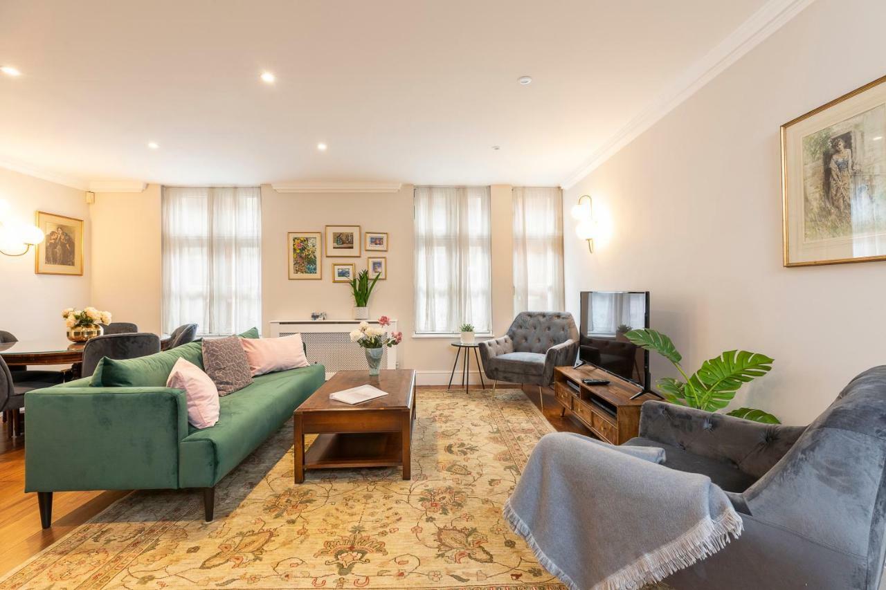 Joivy Beautiful 2 Bed Apt In The Heart Of Mayfair, Close To Tube Appartement Londen Buitenkant foto